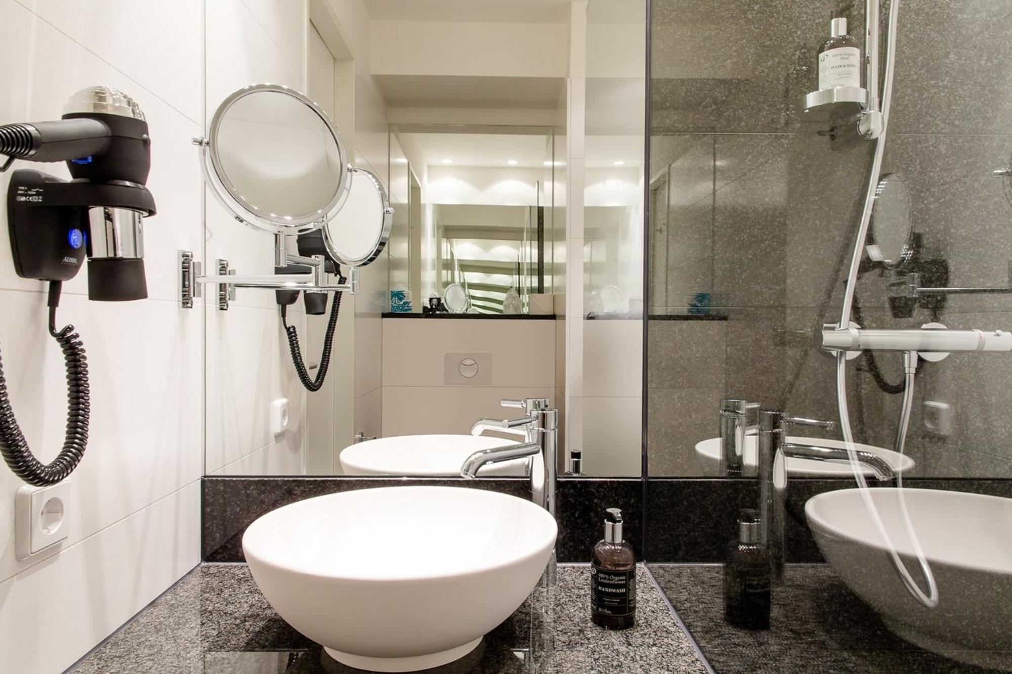 Motel One Frankfurt-Eastside Frankfurt am Main Dış mekan fotoğraf