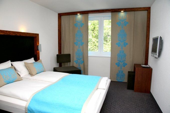 Motel One Frankfurt-Eastside Frankfurt am Main Oda fotoğraf
